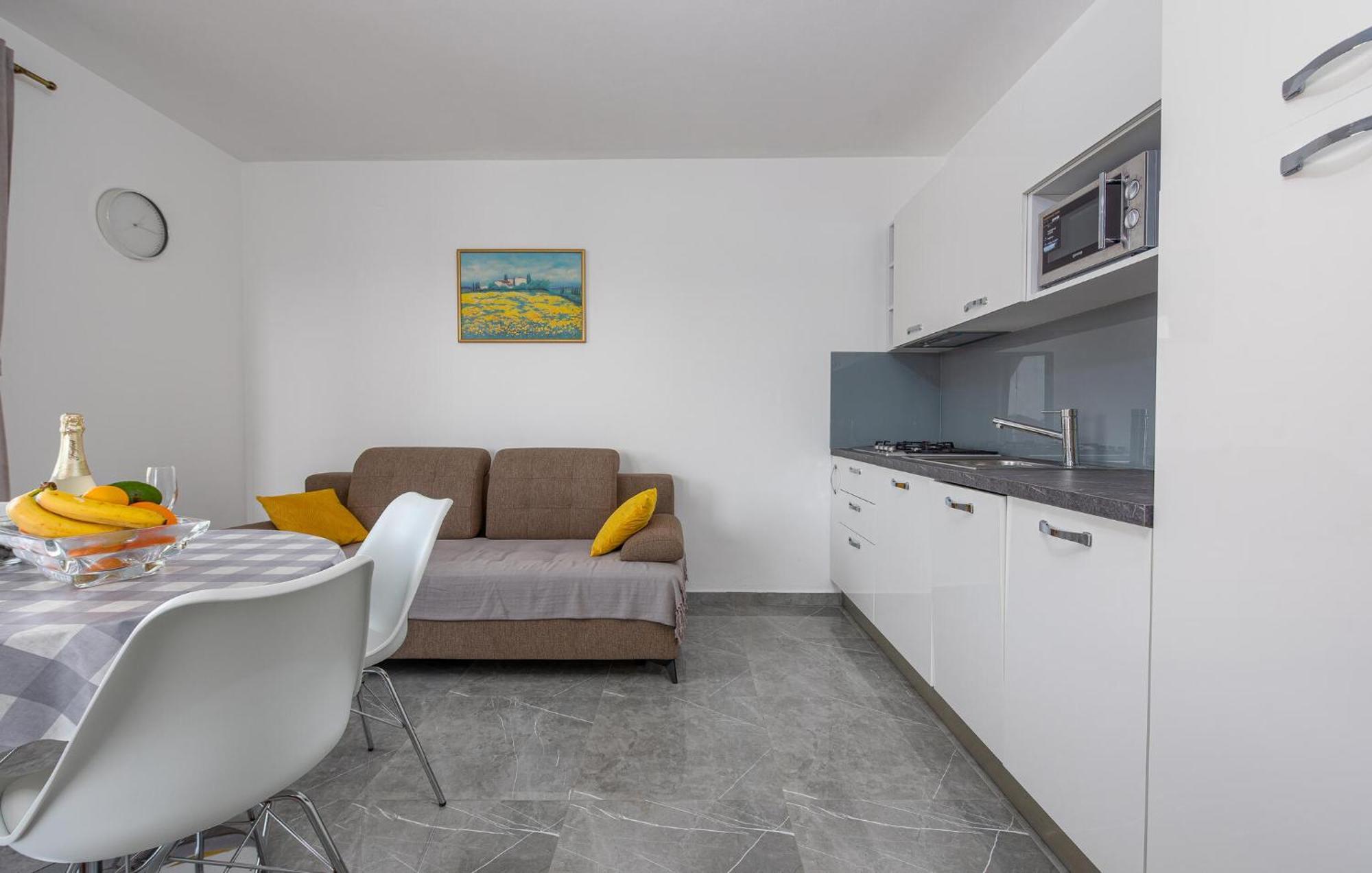 Amazing Apartment In Pakoštane Exterior foto
